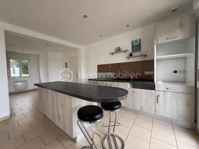 Maison - 104 m² - 4 pièces