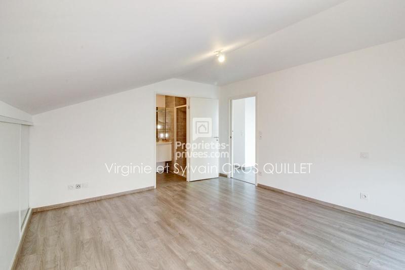 Appartement - 128 m² - 4 pièces