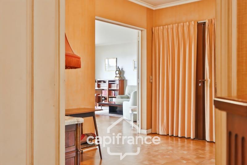 Appartement - 144 m² - 5 pièces