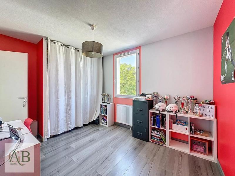 Appartement - 83 m² - 4 pièces