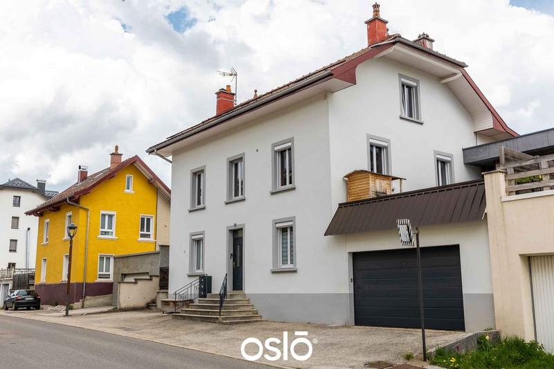 Maison - 282 m² - 12 pièces