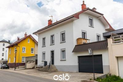 Maison - 282 m² - 12 pièces