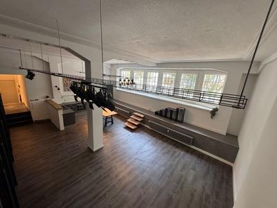 Bureau - 108 m² - 5 pièces