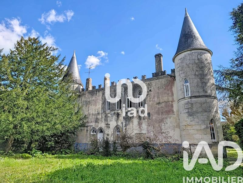Château - 385 m² - 10 pièces