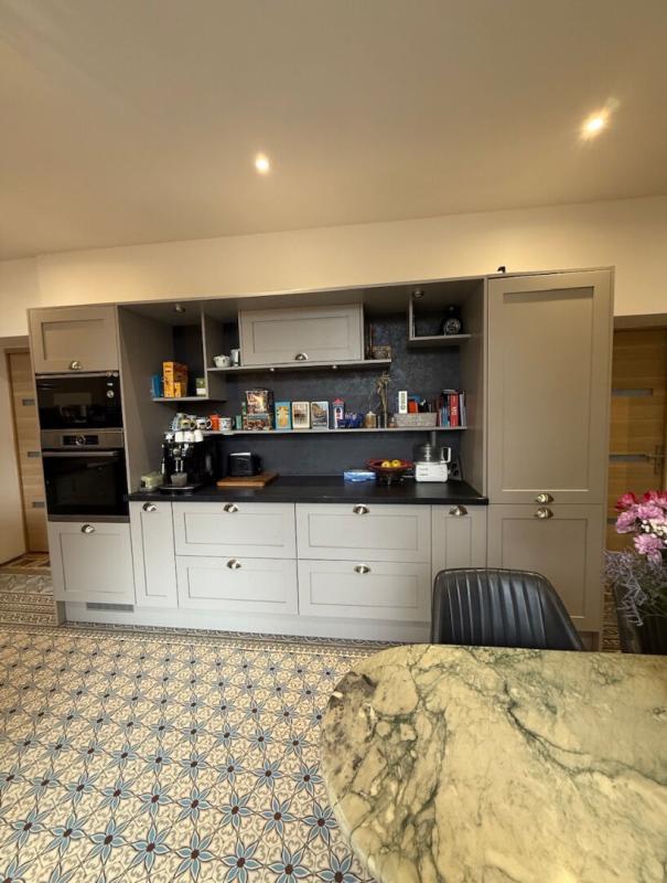 Maison - 199 m² - 9 pièces