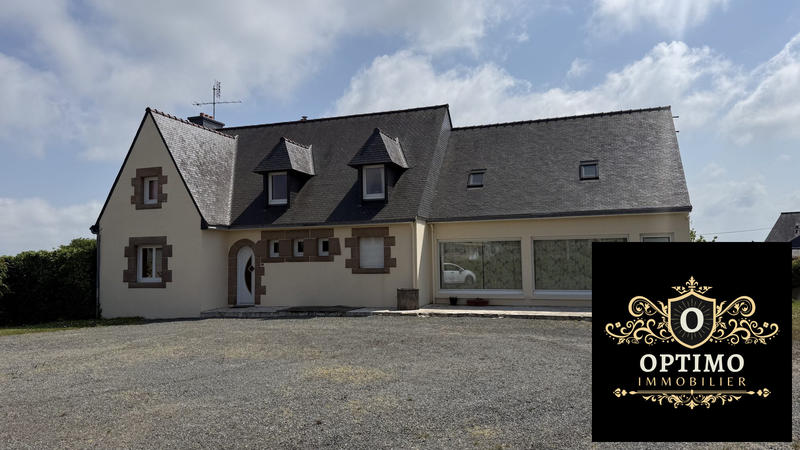 Maison - 210 m² - 8 pièces