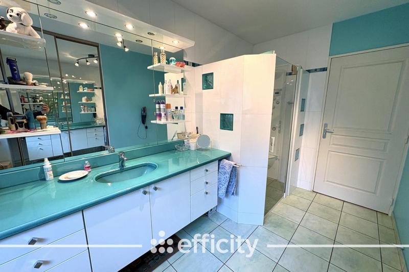 Appartement - 120 m² - 4 pièces