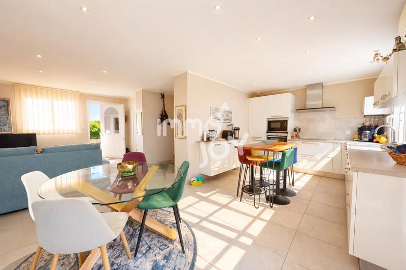 Maison - 105 m² - 5 pièces