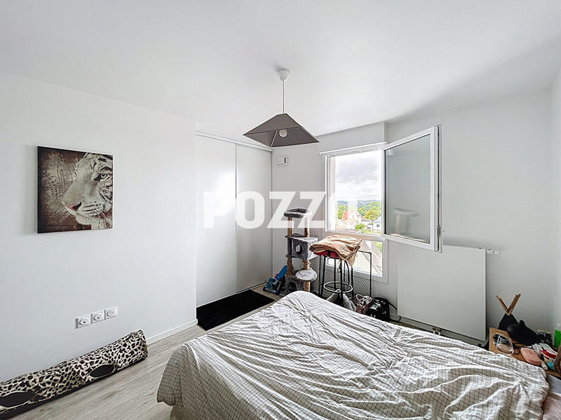 Appartement - 80 m² - 4 pièces