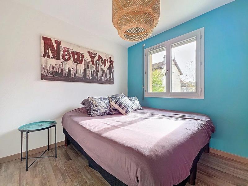 Maison - 90 m² - 4 pièces