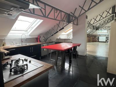 Appartement - 64 m² - 2 pièces