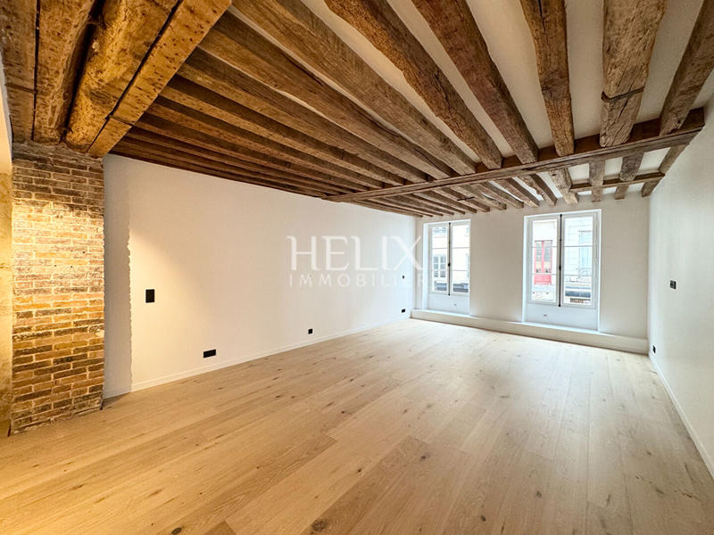 Appartement - 99 m² - 4 pièces