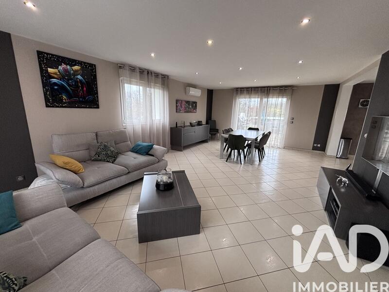 Maison - 125 m² - 5 pièces