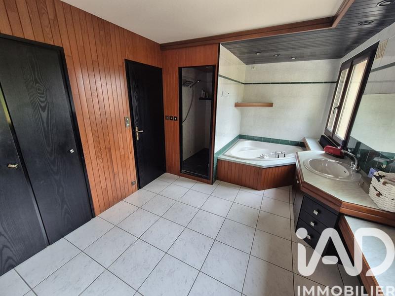 Maison - 308 m² - 8 pièces