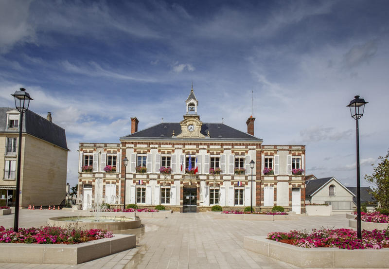 Maison - 240 m² - 8 pièces