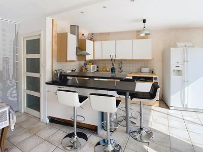 Appartement - 76 m² - 3 pièces