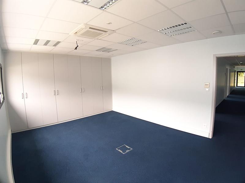 Local commercial - 227 m² - 7 pièces