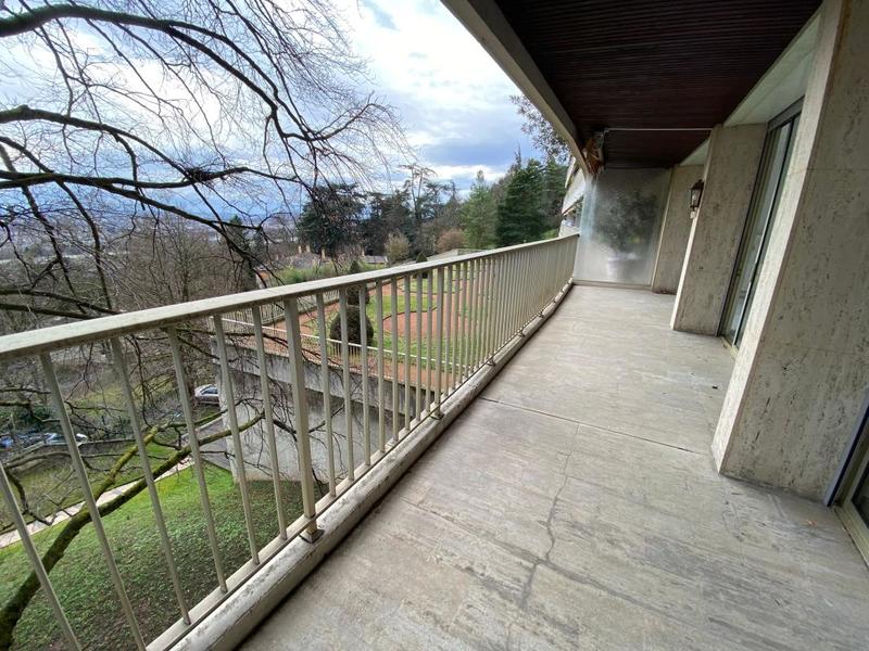 Appartement - 104 m² - 4 pièces