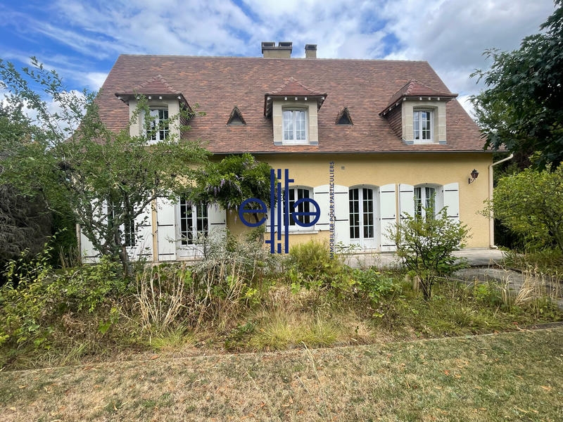 Maison - 203 m² - 7 pièces