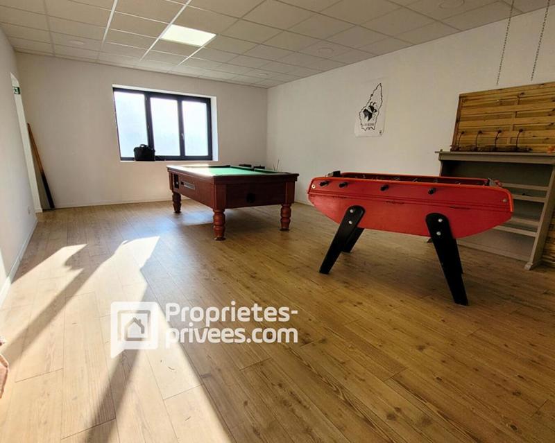 Maison - 210 m² - 9 pièces