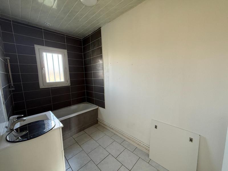 Maison - 99 m² - 4 pièces