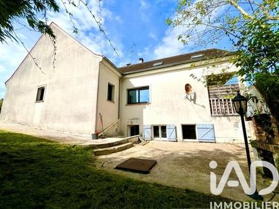 Maison - 246 m² - 9 pièces