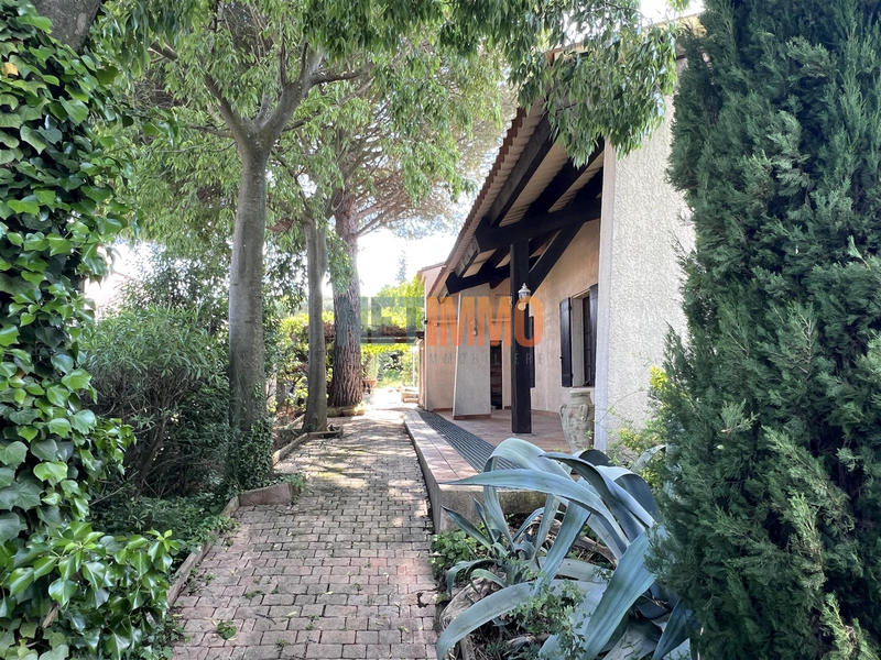 Villa - 172 m² - 5 pièces