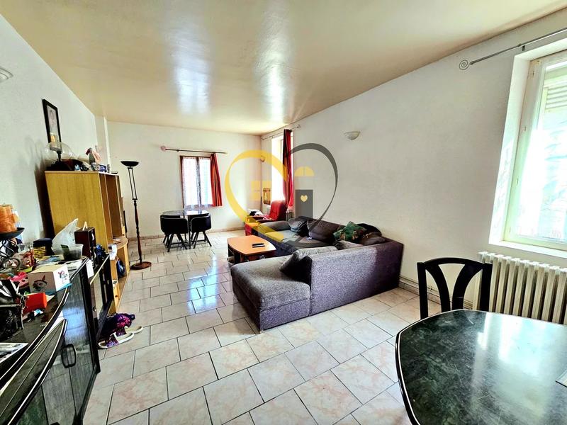 Maison - 226 m² - 11 pièces