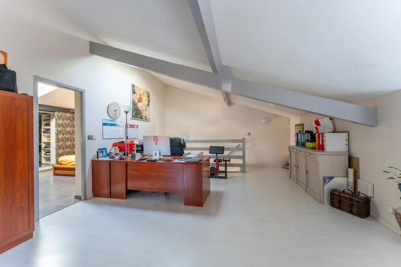 Maison - 196 m² - 6 pièces