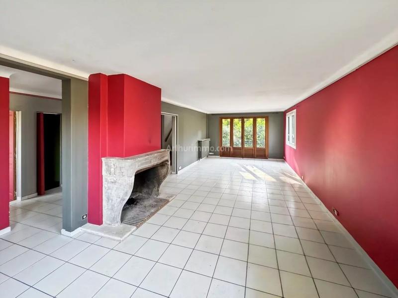 Maison - 260 m² - 10 pièces