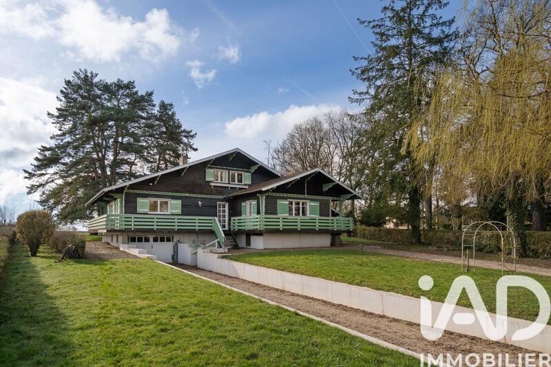 Maison - 180 m² - 7 pièces