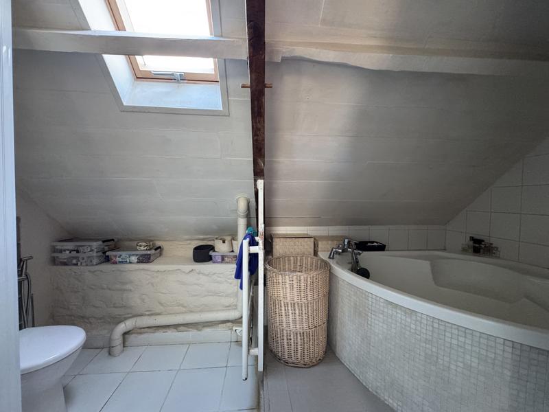 Maison ancienne - 106 m² - 7 pièces