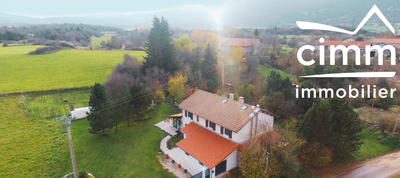 Maison - 215 m² - 7 pièces