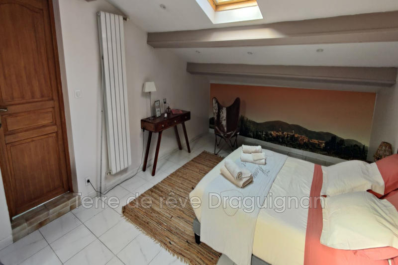 Maison chambre d'hôtes - 330 m² - 11 pièces