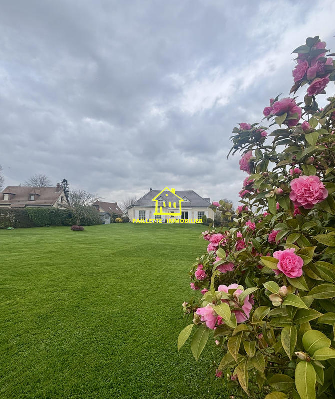 Maison contemporaine - 225 m² - 6 pièces