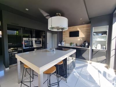 Maison - 150 m² - 7 pièces