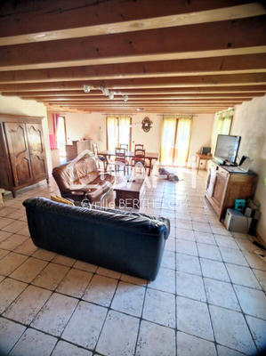 Maison - 310 m² - 8 pièces