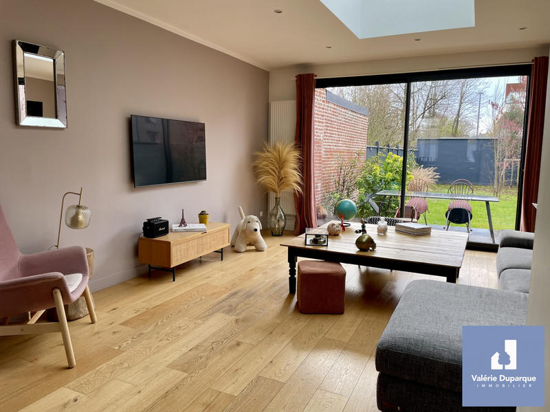 Maison - 180 m² - 6 pièces