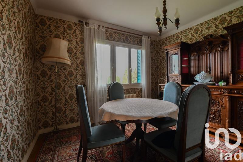 Maison - 211 m² - 10 pièces