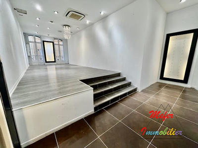 Local commercial - 130 m²