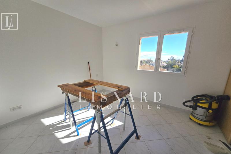 Villa - 96 m² - 4 pièces