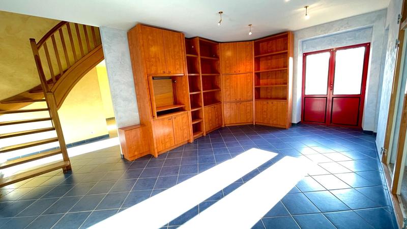 Maison - 180 m² - 7 pièces