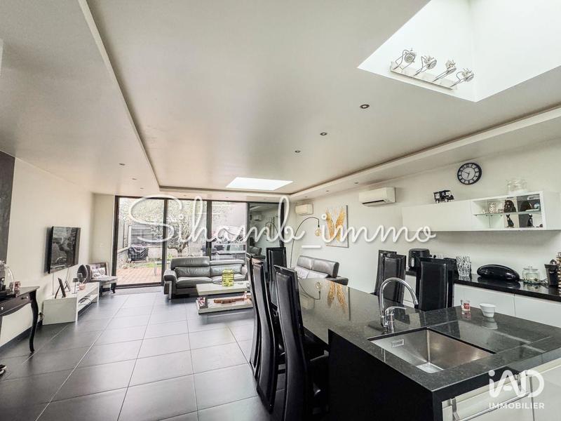 Local commercial - 150 m² - 3 pièces