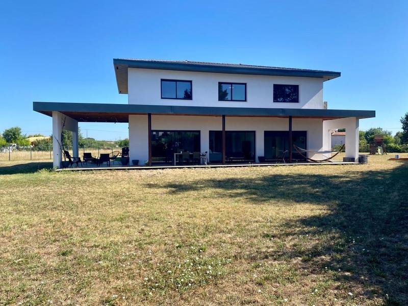 Maison - 182 m² - 6 pièces