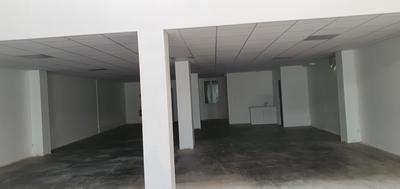 Local commercial - 374 m²