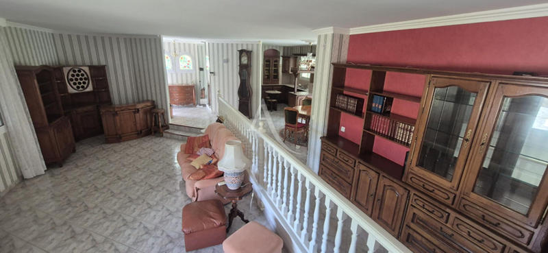 Maison - 188 m² - 6 pièces