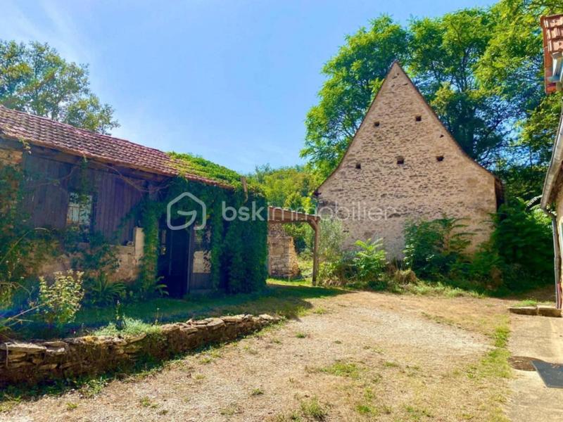 Maison en pierre - 151 m² - 7 pièces