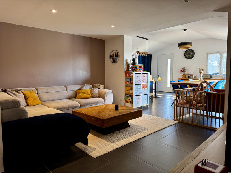 Maison - 180 m² - 6 pièces