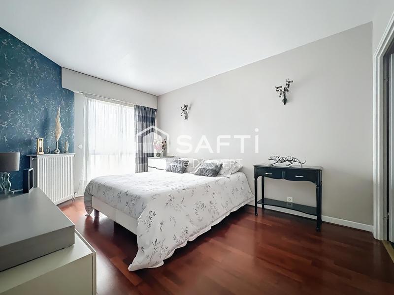 Appartement - 145 m² - 6 pièces