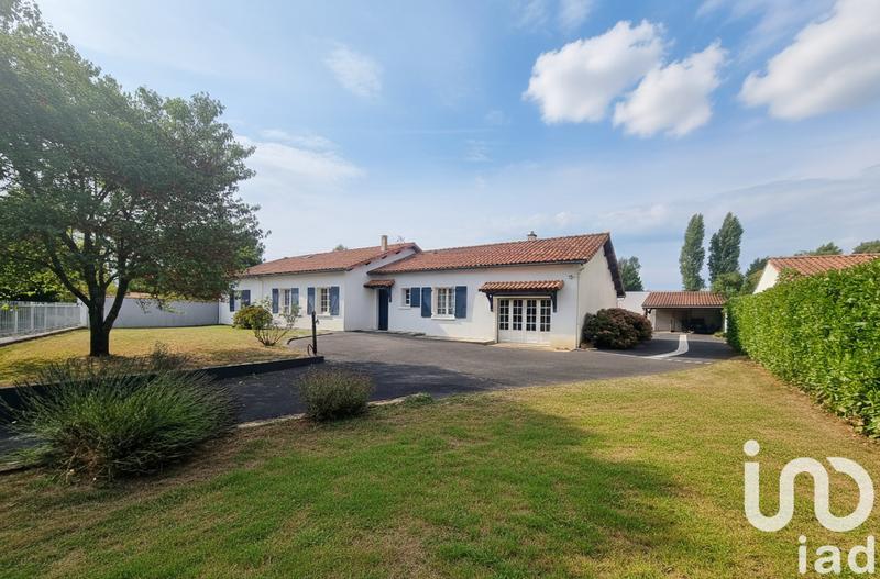 Maison - 218 m² - 9 pièces